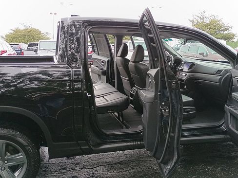 Certified 2023 Honda Ridgeline RTL image 13