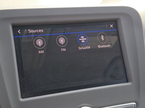 Used 2023 Chevrolet Equinox LS w/ LS Convenience Package FWD image 5