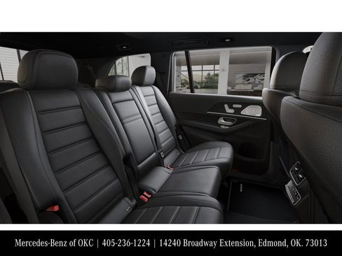 New 2026 Mercedes-Benz GLS 450 4MATIC image 5