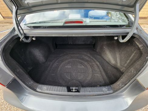 Used 2010 Hyundai Elantra GLS image 14