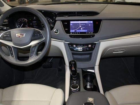 Certified 2022 Cadillac XT5 Premium Luxury image 14