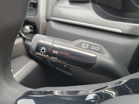 Certified 2023 Kia Sorento LX FWD image 29