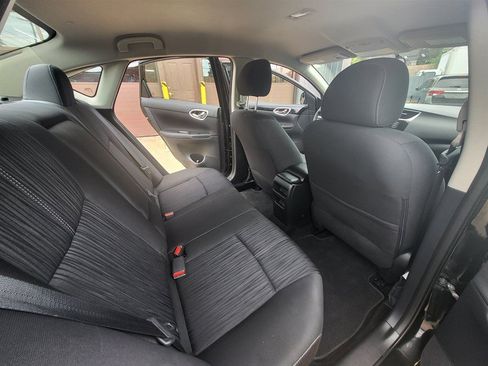 Used 2017 Nissan Sentra SV FWD image 10