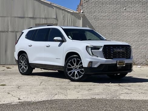 New 2026 GMC Acadia Denali Ultimate AWD/4WD image 1