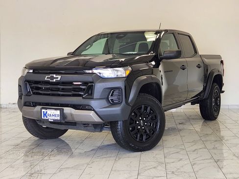 Used 2023 Chevrolet Colorado Trail Boss AWD/4WD image 1
