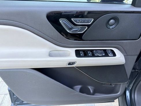 Certified 2022 Lincoln Aviator Reserve w/ Elements Package Plus RWD image 11