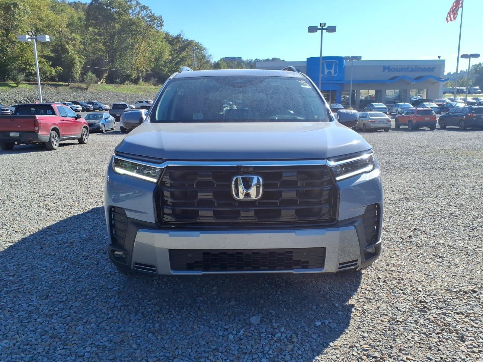 New 2026 Honda Pilot Elite image 2