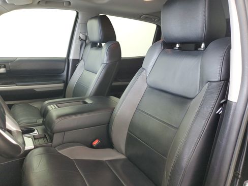 Used 2019 Toyota Tundra Limited w/ Limited Premium Package RWD image 20