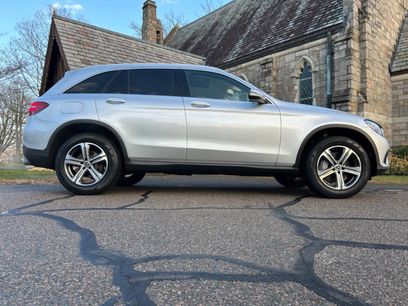 Used 2019 Mercedes-Benz GLC 300 4MATIC w/ Premium Package