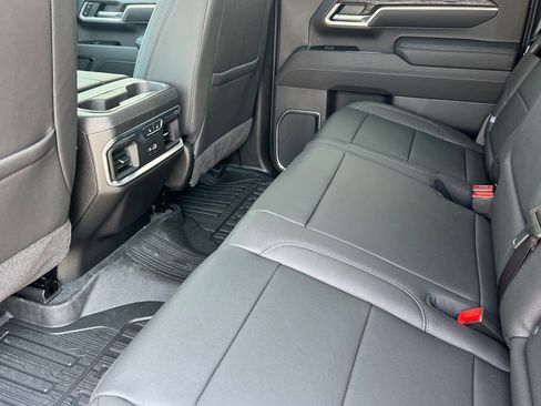 New 2026 GMC Sierra 2500 SLT image 9