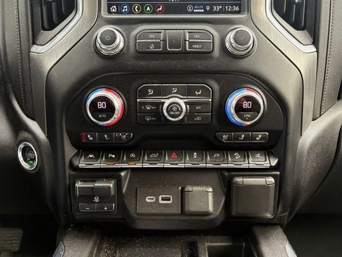 Used 2021 GMC Sierra 1500 Denali w/ Denali Ultimate Package AWD/4WD image 33