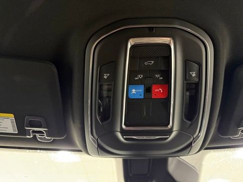 New 2025 Jeep Grand Cherokee L Laredo image 22