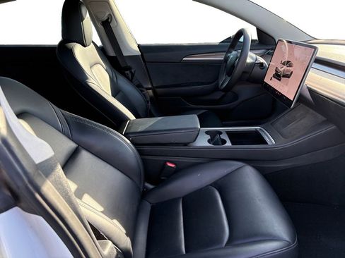 Used 2022 Tesla Model 3 Long Range AWD/4WD image 16