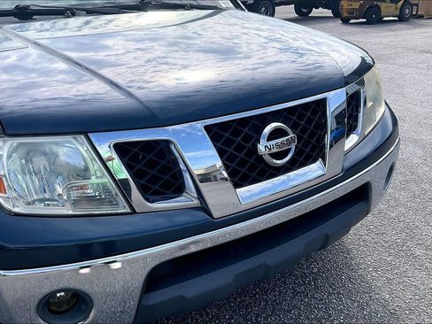 Used 2019 Nissan Frontier SL RWD image 29