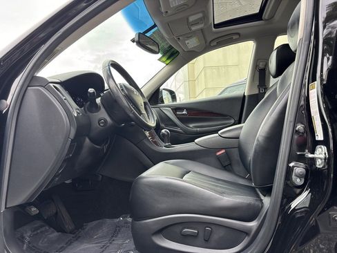 Used 2017 INFINITI QX50 Journey w/ Premium Package image 11