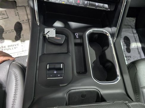 Used 2024 GMC Sierra 2500 Denali w/ Technology Package image 44