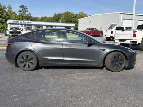 Used 2025 Tesla Model 3 Long Range image 13