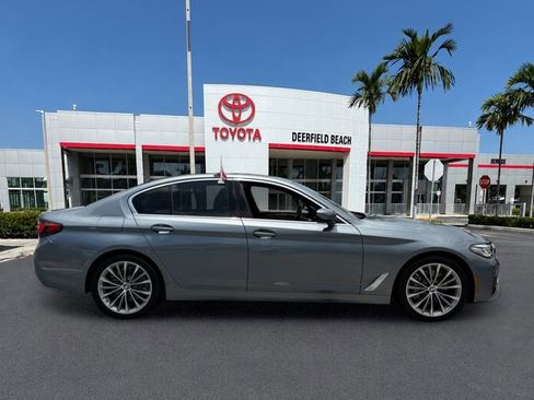 Used 2021 BMW 530i w/ Convenience Package RWD image 8