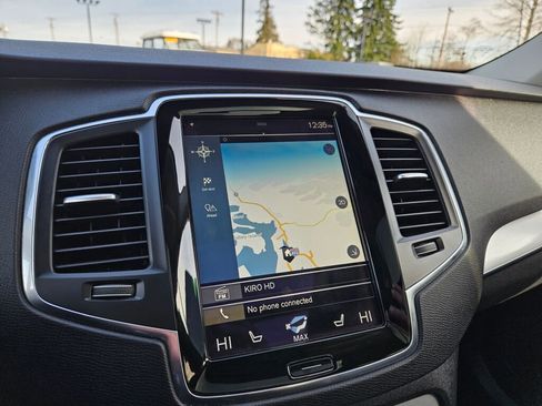 Used 2016 Volvo XC90 T5 Momentum image 22