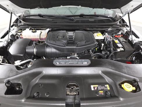 Used 2024 Jeep Wagoneer Series II image 32