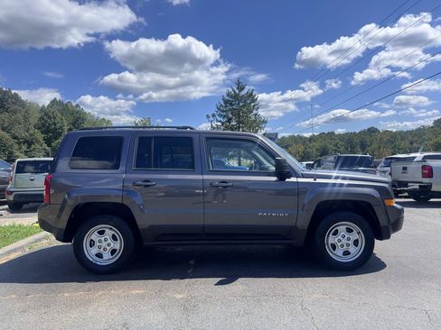 Used 2015 Jeep Patriot Sport AWD/4WD image 4
