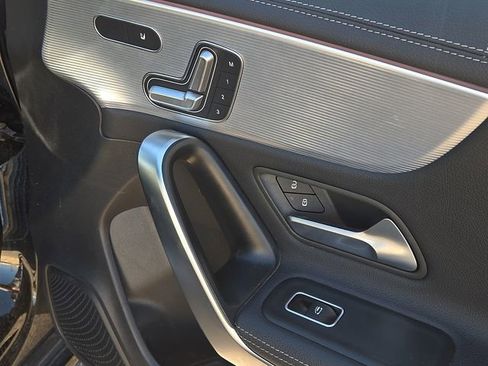 Used 2021 Mercedes-Benz CLA 250 image 12