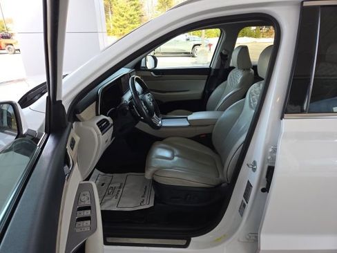 Used 2021 Hyundai Palisade Limited w/ Winter Package image 22