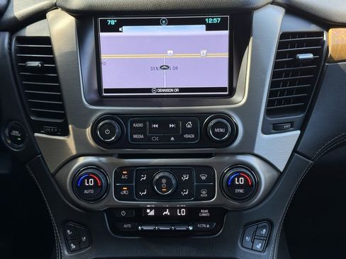 Used 2017 GMC Yukon Denali image 12