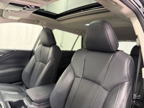 Used 2022 Subaru Outback Limited XT image 14