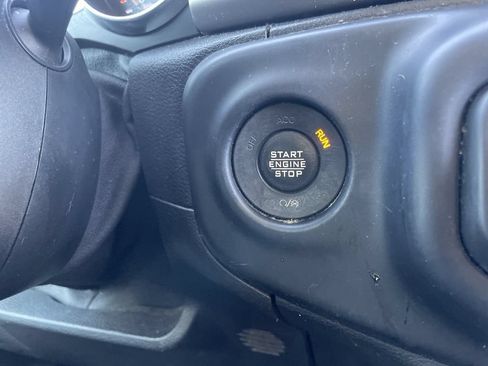 Used 2020 Jeep Gladiator Sport w/ Quick Order Package 24S AWD/4WD image 23