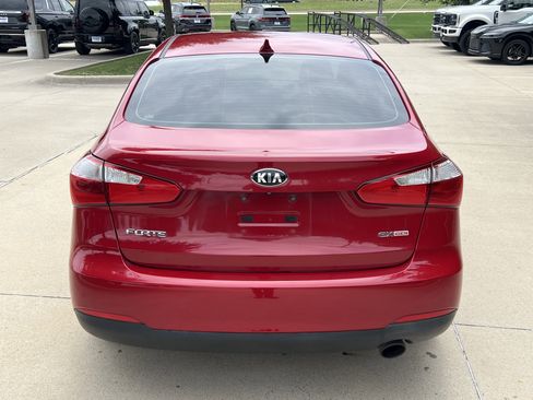 Used 2014 Kia Forte EX w/ Premium Package FWD image 9