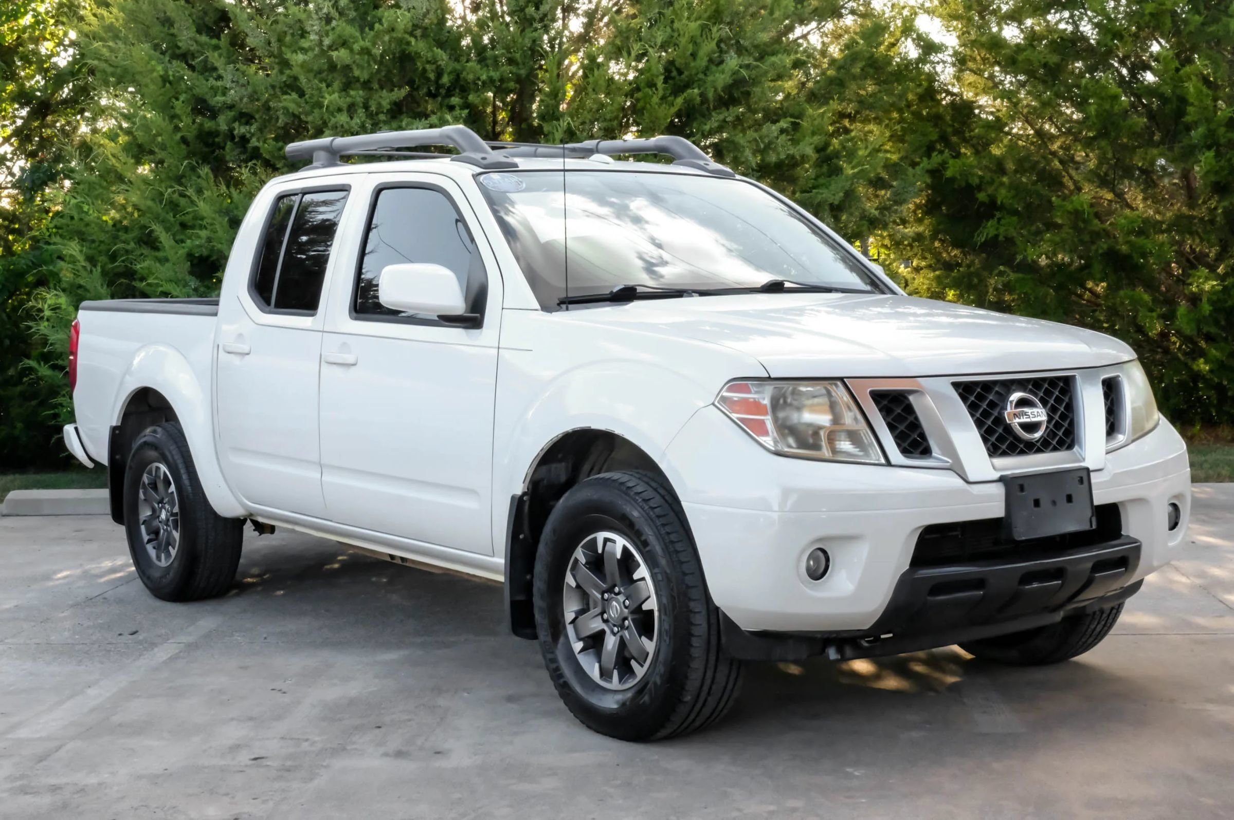 Used 2016 Nissan Frontier PRO-4X w/ Pro-4x Luxury Package AWD/4WD image 7