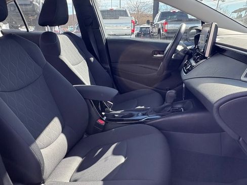 Used 2021 Toyota Corolla LE image 10
