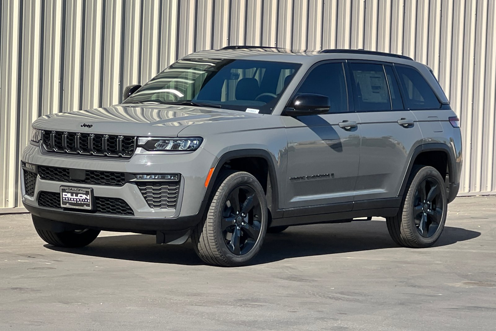 New 2027 Jeep Grand Cherokee Limited AWD/4WD image 3