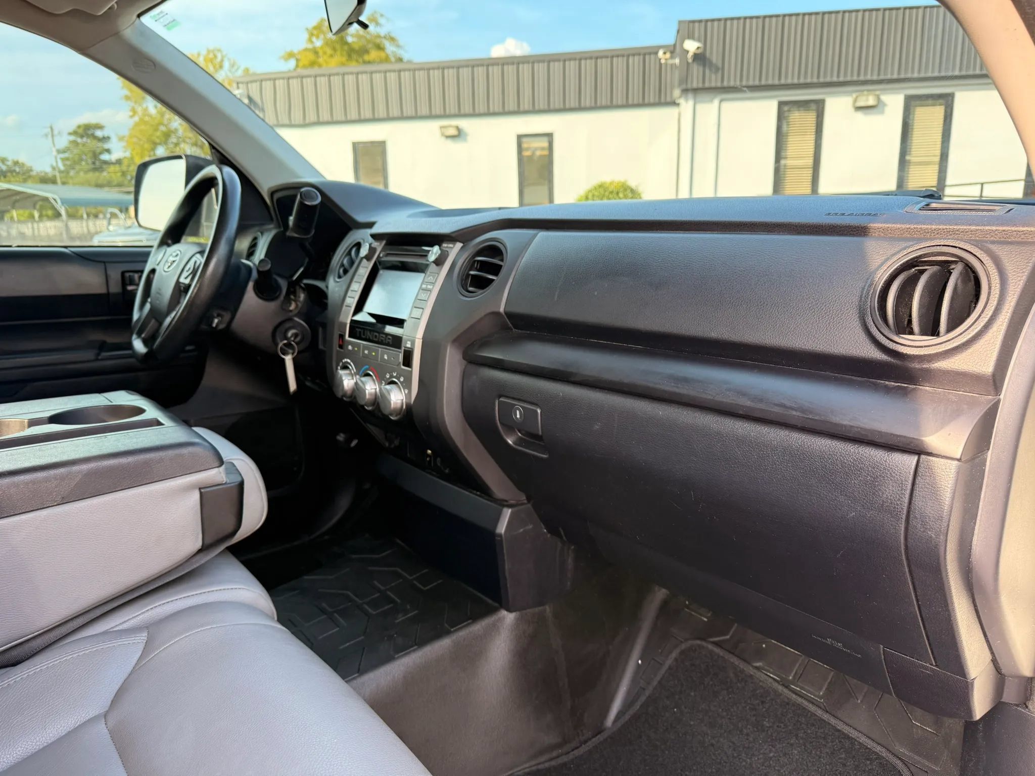 Used 2019 Toyota Tundra SR RWD image 28