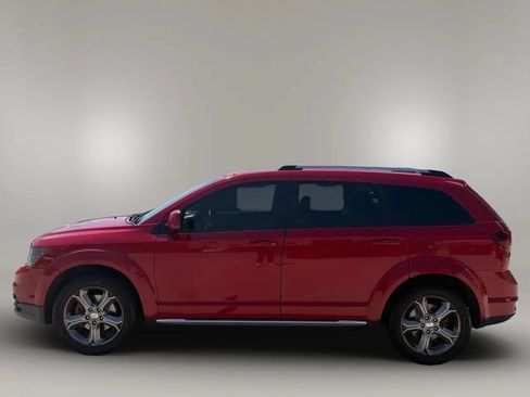 Used 2017 Dodge Journey Crossroad FWD image 4