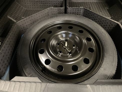 Used 2023 Ford Edge ST-Line image 28