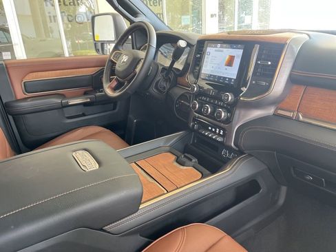 New 2023 RAM 2500 Limited image 24