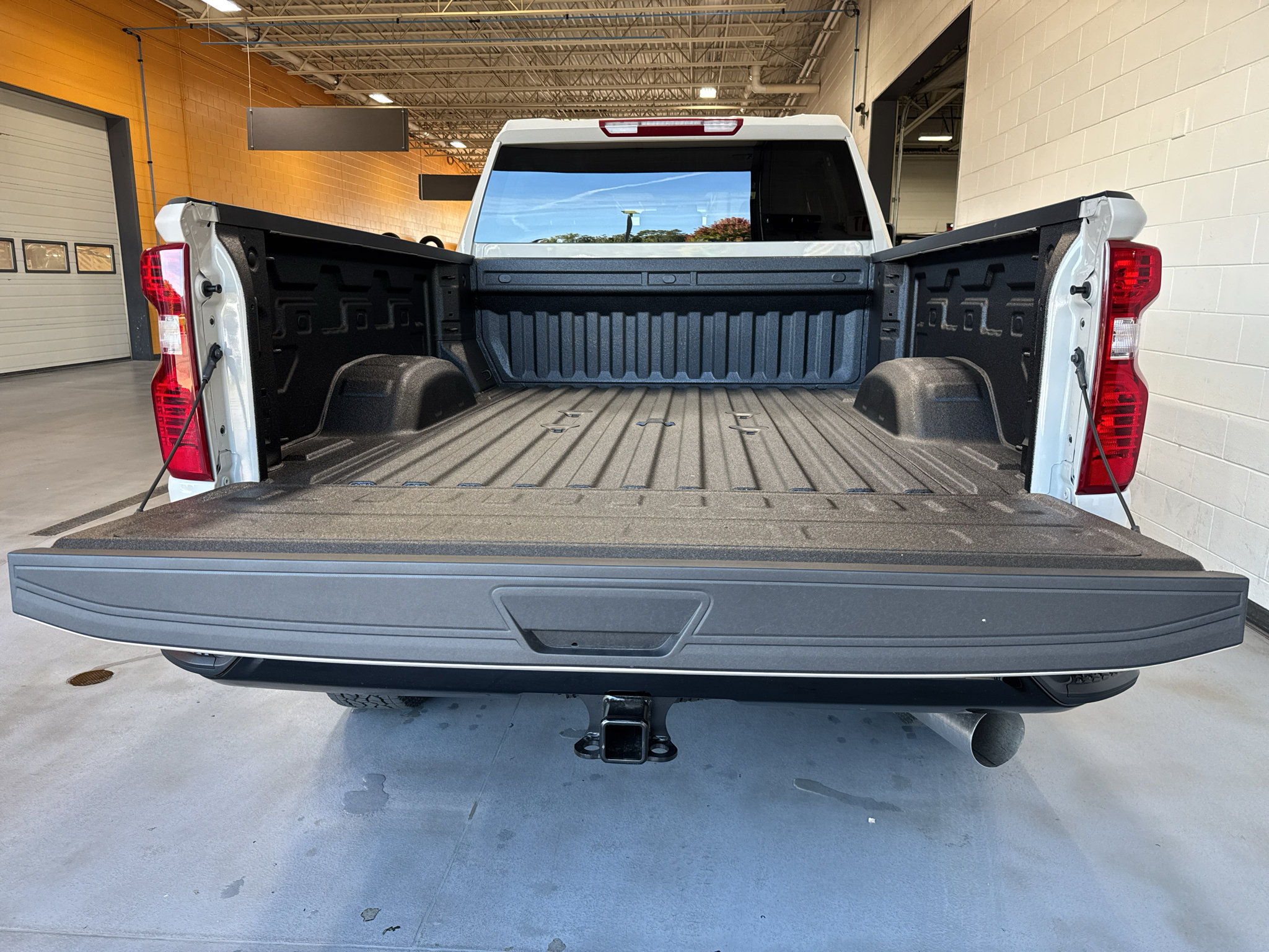 New 2026 Chevrolet Silverado 2500 Custom w/ Custom Value Package AWD/4WD image 23