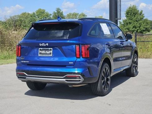 Used 2023 Kia Sorento SX image 7