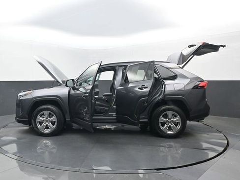 Used 2022 Toyota RAV4 XLE w/ Convenience Package FWD image 35