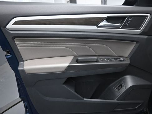 Used 2023 Volkswagen Atlas SE FWD image 19