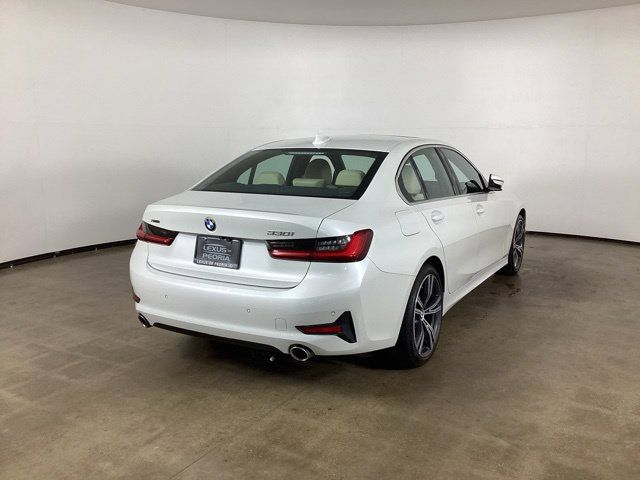 Used 2019 BMW 330i xDrive Sedan w/ Premium Package AWD/4WD image 5