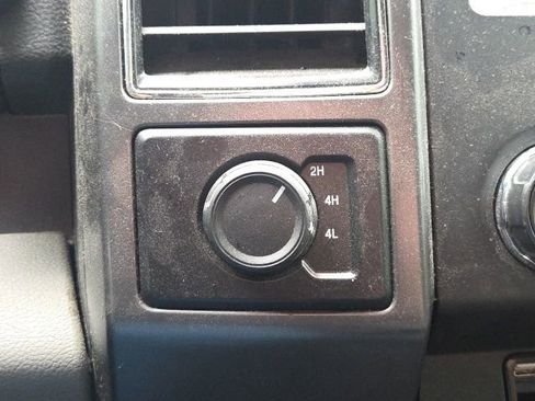 Used 2017 Ford F150 XLT AWD/4WD image 33