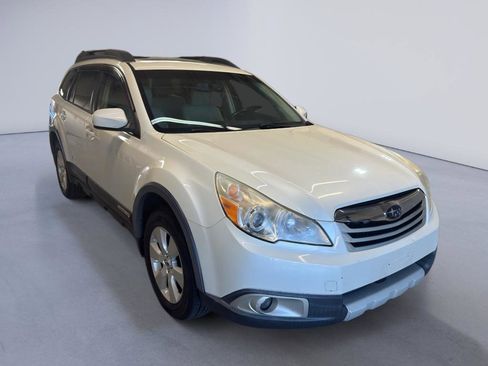 Used 2012 Subaru Outback 2.5i Limited w/ Moonroof Pkg image 1