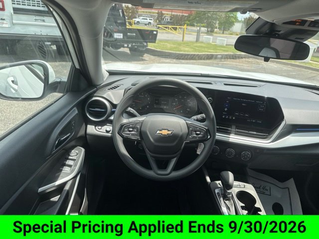 New 2026 Chevrolet Trax LS w/ LS Convenience Package FWD image 27