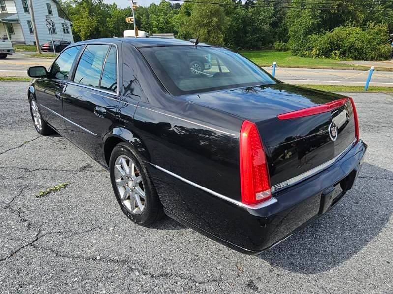 Used 2006 Cadillac DTS Performance FWD image 8