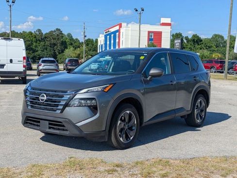 Used 2025 Nissan Rogue SV FWD image 7