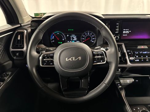 Certified 2023 Kia Sorento EX AWD/4WD image 21