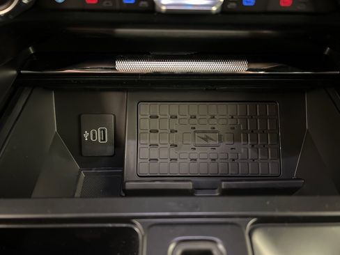 New 2025 Ford F150 Lariat w/ Equipment Group 502A High image 15